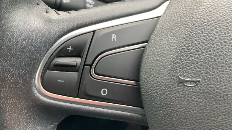 Renault Kadjar 1.2 TCE Dynamique S Nav 5dr EDC Petrol Hatchback